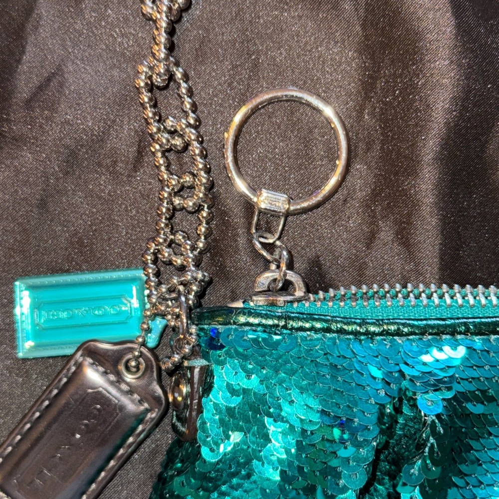 💙💚🩵 VINTAGE COACH RARE SEQUIN POPPY BAG 🩵💚💙 - Picture 4 of 10
